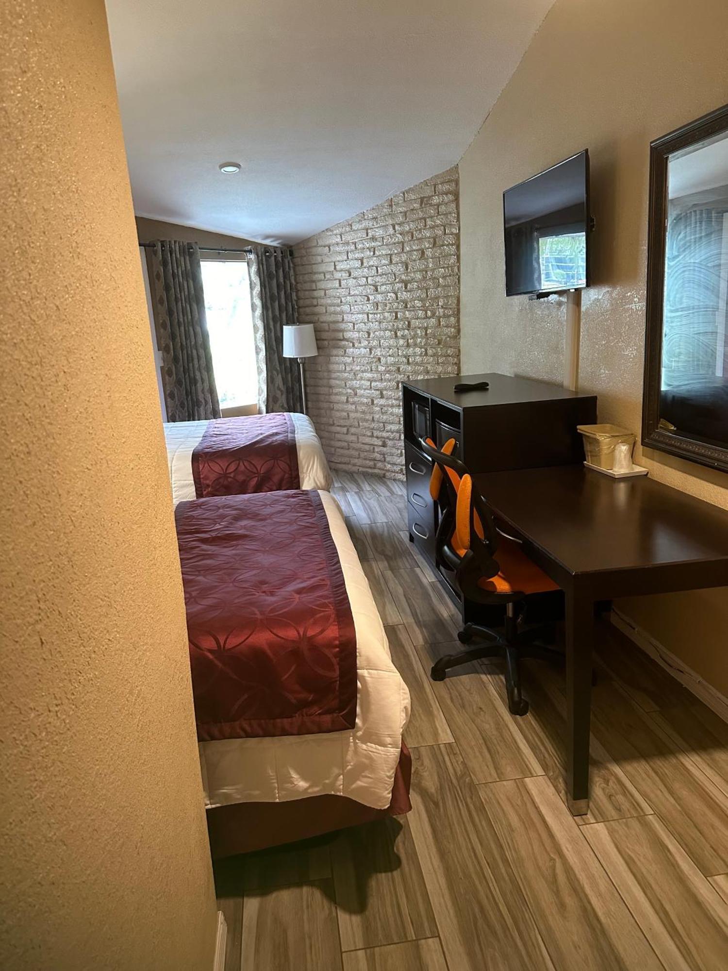 A-1 Budget Motel Хомстед Экстерьер фото
