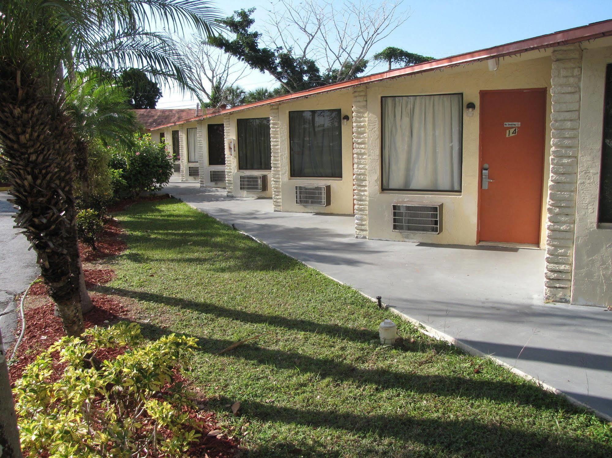 A-1 Budget Motel Хомстед Экстерьер фото