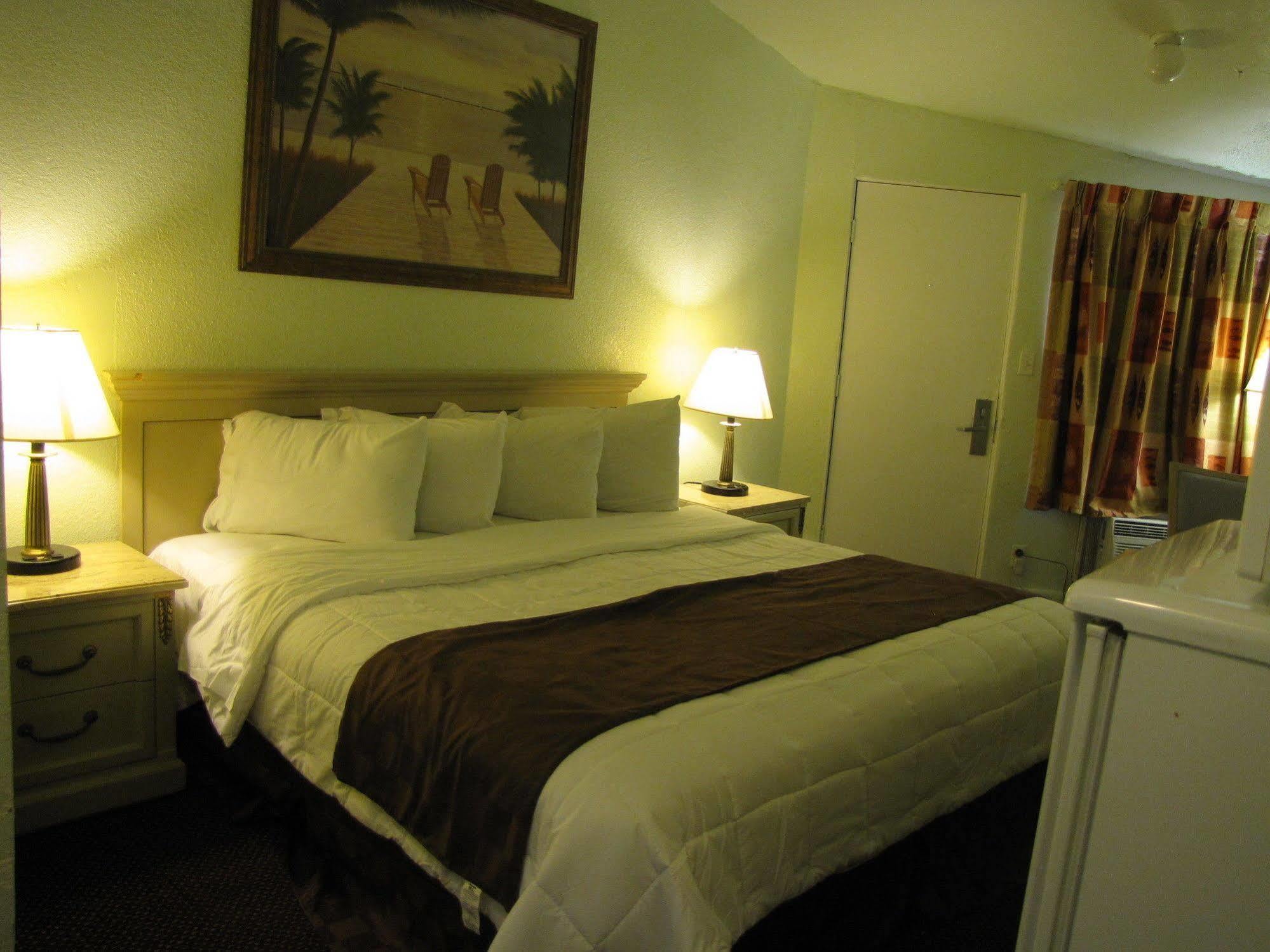 A-1 Budget Motel Хомстед Экстерьер фото